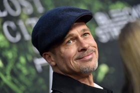 シエナ・ミラーと急接近？のブラッド・ピット