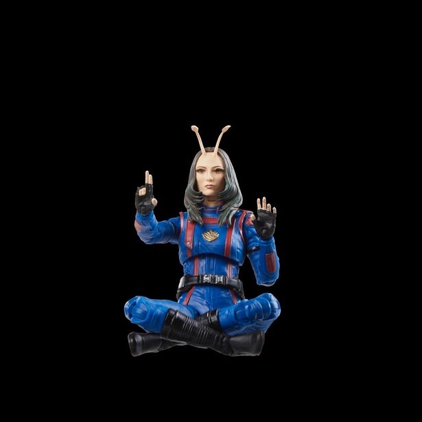 不思議ちゃんなポーズもお手のものなマンティスのフィギュア(「『マーベル』「マーベル・レジェンド」6インチ・アクションフィギュア MCUシリーズ マンティス［映画『ガーディアンズ・オブ・ギャラクシー：VOLUME 3』］」)