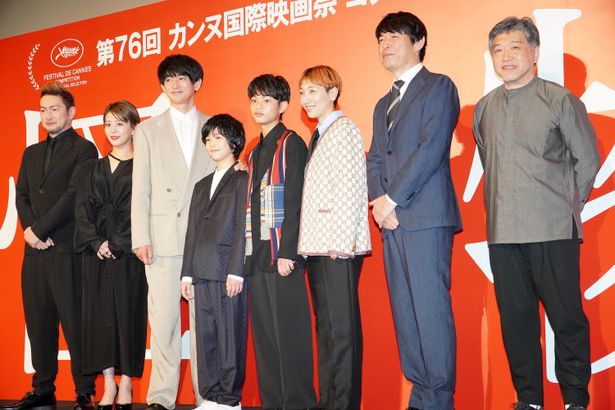 『怪物』完成披露試写会の様子