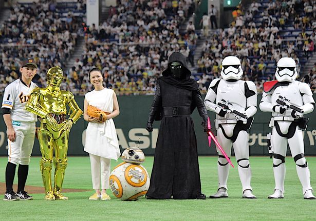 「スター・ウォーズ ナイター」が開催された