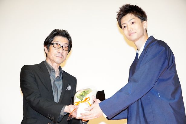 伊藤健太郎もうれしそうな笑顔を見せた