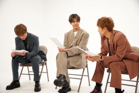 全国658の高校のお昼休みにオンエアされる校内放送を収録！