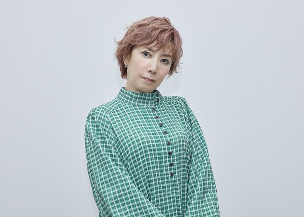 【写真を見る】役作り秘話を告白！アンパンマンのような喜怒哀楽の表情を見せた戸田恵子を撮りおろし