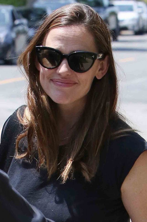 ジェニファー・ガーナーは、夫の不倫相手に別れを迫った過去が！