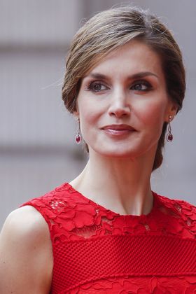 「スペインのキャサリン妃」レティシア王妃がスペイン国王、フェリペ6世と英国訪問