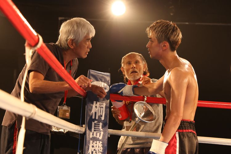 “本気”のボクシングシーンに魅せられる！横浜流星、窪田正孝が『春に散る』で挑んだリアル