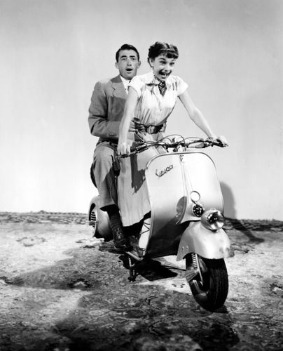 『ローマの休日』『さらば青春の光』…イタリアの“アイコン”となったスクーター、ベスパの映画での活躍を振り返る！