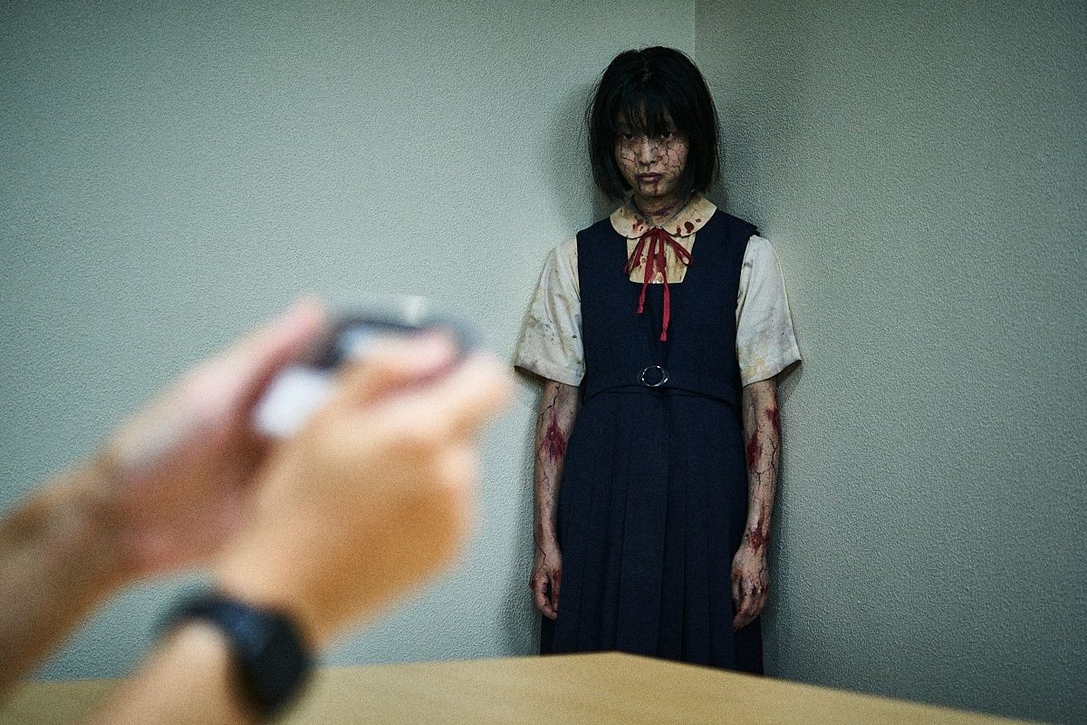 GENERATIONSを震え上がらせたホラークイーン“さな”が編集部に出現…呪いをかわす方法は？ - 3ページ目｜最新の映画ニュースなら ...