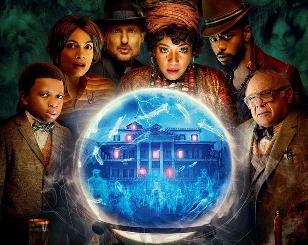 ひと足早くハロウィーン気分?『ホーンテッドマンション』や ひと足早くハロウィーン気分?『ホーンテッドマンション』や