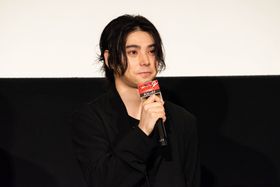 3月に休養を発表していた村上虹郎