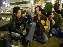 劇中には、貧乏な暮らしの中から湧き出る底知れないパワーが凝縮されている