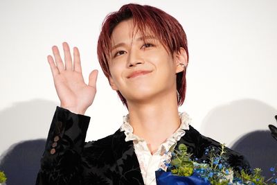 白岩瑠姫の“王子力”を、酒井麻衣監督が証言する場面も