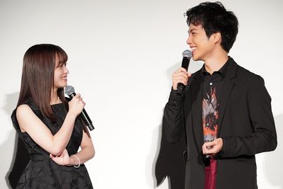 『禁じられた遊び』の初日舞台挨拶が開催された