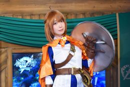 「鈴蘭の剣」のキャラクター・マイサに扮する伊織もえさん