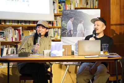 映画『アンダーカレント』(10月6日公開)のポスタービジュアルを手がけたデザイナーの大島依提亜と写真家の木村和平が初対談！