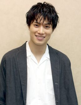 『東京喰種 トーキョーグール』で窪田正孝と共演した鈴木伸之