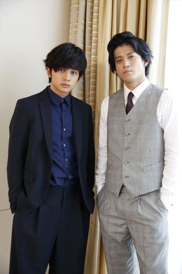 北村のことを「本当に小さな子供のころに会っているので『信長協奏曲』で会ったときはたた単純にわ～！おっきくなったなぁ”と思った」と小栗