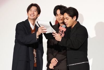 MCゆとりなし？！映画『ゆとりですがなにか インターナショナル』(公開中)の初日舞台挨拶にゆとりチームが集結