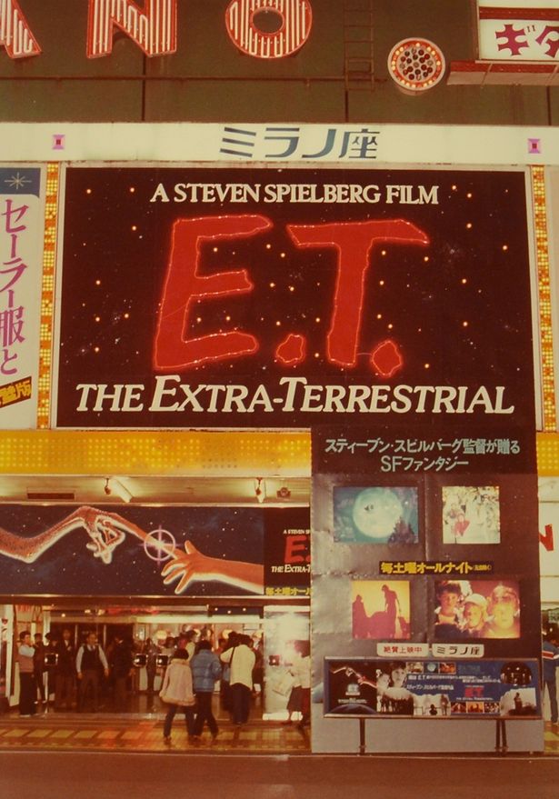 新宿ミラノ座の歴代動員数1位は『E.T.』の動員数52万6588人