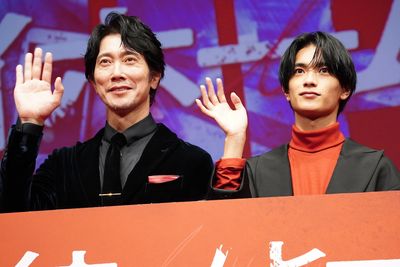 高橋恭平はアクションシーンで「ダンスターンが出た」と新境地での苦労を告白！
