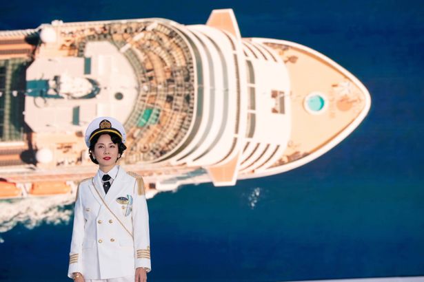 舞台は巨大な豪華クルーズ船・MSCベリッシマ。船の安全を守る新任船長の矢淵を吉田羊が務める