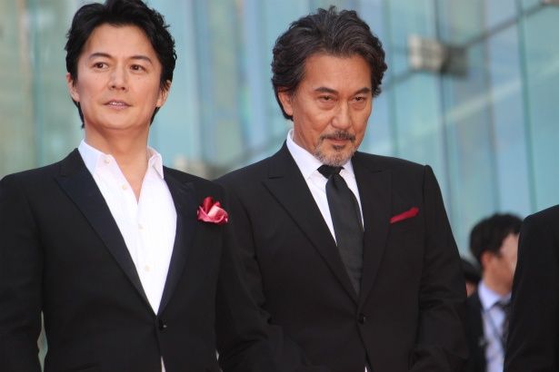 初共演となった福山雅治と役所広司