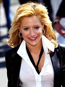 さまざまな憶測が飛び交う