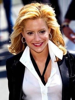 さまざまな憶測が飛び交う