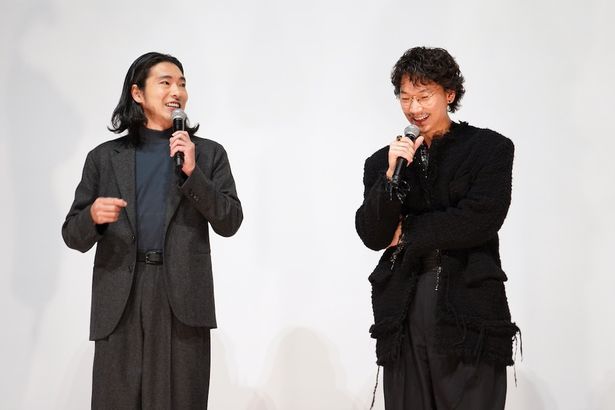笑顔で撮影を振り返った2人
