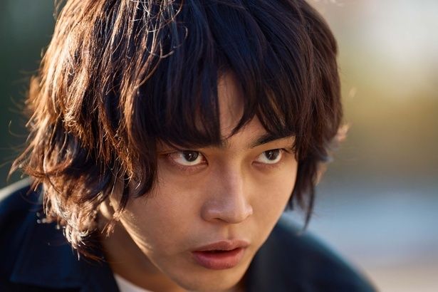 『OUT』で伝説の不良、井口達也役を演じる倉悠貴