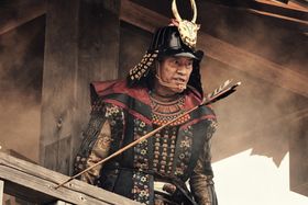 『首』の最重要人物、遠藤憲一演じる謀反人の荒木村重とは？