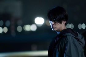 「美しすぎるサイコパス演技に魅了された」「何度でも観たい！」…『怪物の木こり』に映画ファンも熱狂！