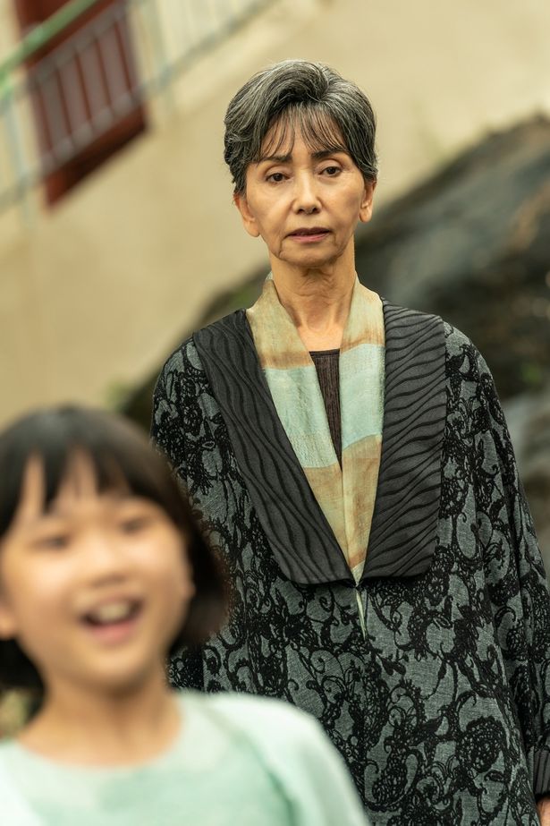 歳を重ねてますます美しくなるムン・スク