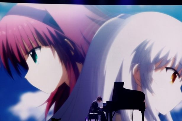 オープニングはピアノ演奏によるスペシャルメドレー！歴代アニプレックス作品の名場面が映し出された。20th Anniv. Piano(角野隼斗)