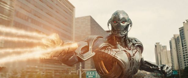 人類の滅亡をねらう人工知能、ウルトロン(『アベンジャーズ／エイジ・オブ・ウルトロン』)