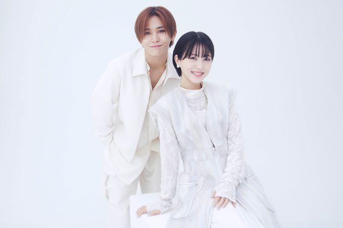 『サイレントラブ』で初共演を果たした山田涼介と浜辺美波にインタビュー