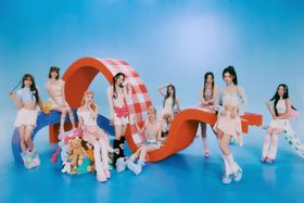 三⽊康⼀郎監督自身もファンだというNiziUが『恋わずらいのエリー』主題歌を書き下ろし！