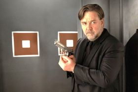 ラッセル・クロウが8年ぶりに監督を務める『ポーカー・フェイス／裏切りのカード』が日本上陸！