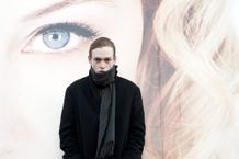 どんな役も演じ分け、作品のなかに溶け込んでしまうケイレブ・ランドリー・ジョーンズ(『アンチヴァイラル』)