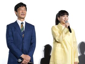 キャストのトークに笑いが止まらなかった堺雅人と麻生久美子