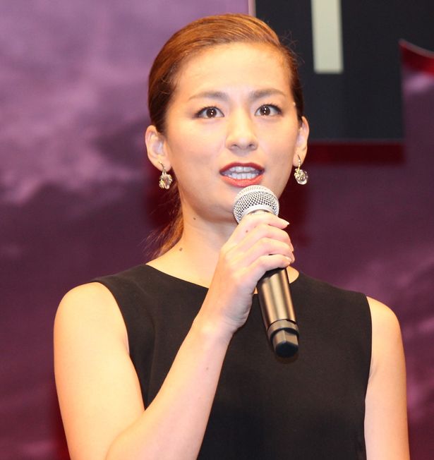 田村晴美役の尾野真千子