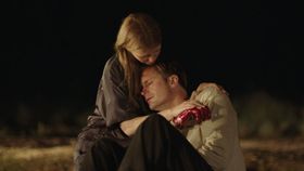 罪を犯してはクローンになすりつける狂気のループから抜け出せない…(『インフィニティ・プール』)