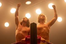 「アメリカ的な“男らしさ”は、彼らにとって”呪い”だった」と監督は語る