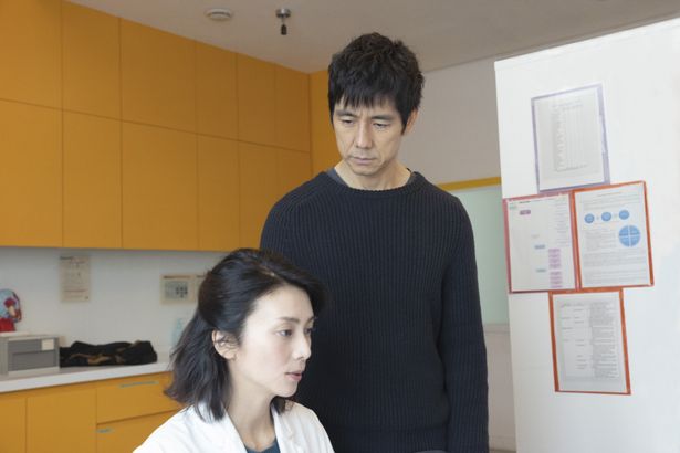 娘を殺された男の復讐に手を貸す主人公を柴咲コウが演じる本作