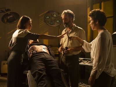 ブランドンとデヴィッド。クローネンバーグ父子が描く世界観を比較してみる(『クライムズ・オブ・ザ・フューチャー』)