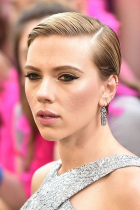 スカーレット・ヨハンソンが赤毛を拒否？