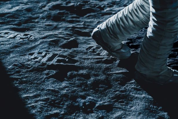『THE MOON』の日本公開日が7月5日(金)に決定