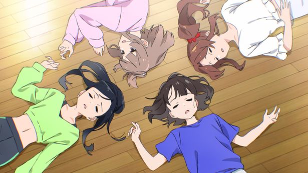 夢を叶えるため、ゆうは各地の美少女と友だちになっていく(『トラペジウム』)