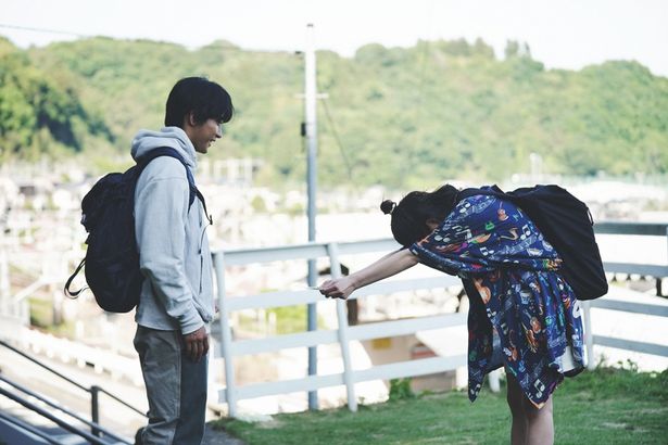 りのとじゅんは出会いと両想い、そしてじゅんが“消える“という出来事を繰り返していく(『不死身ラヴァーズ』)