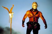 MADな変態が大集合！主人公をも食うインパクトを放つ「マッドマックス